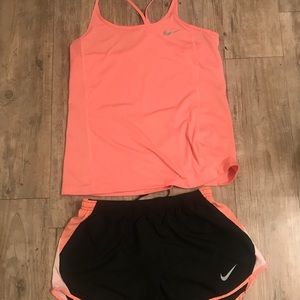 Women’s Nike dry- Fit outfit
